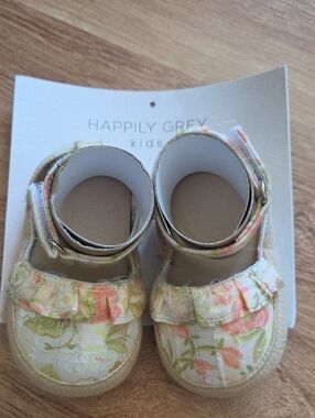 Floral Happily Grey  Sandals